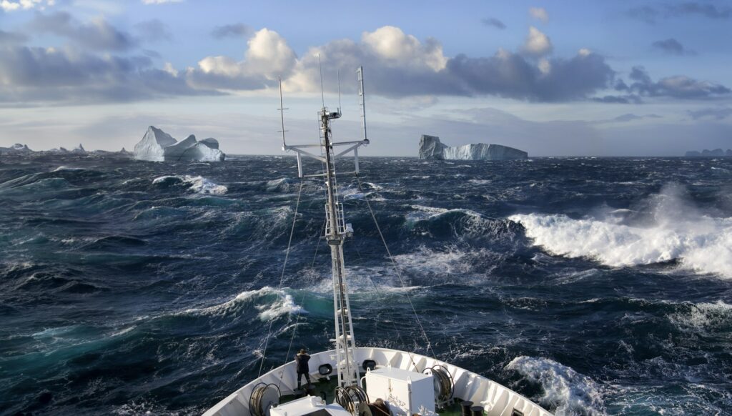 Arctic - Ship in Scoresbysund - Greenland